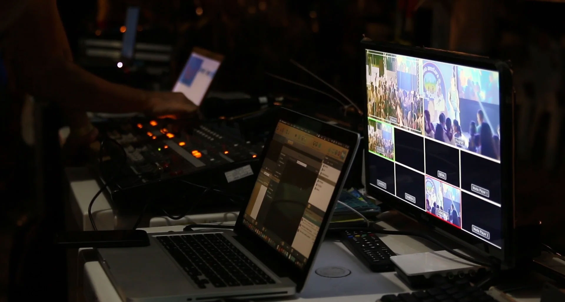 Event monitoring Replace with webinar or live streaming image